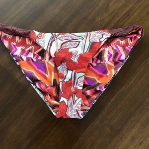 Maaji, reversible bottoms